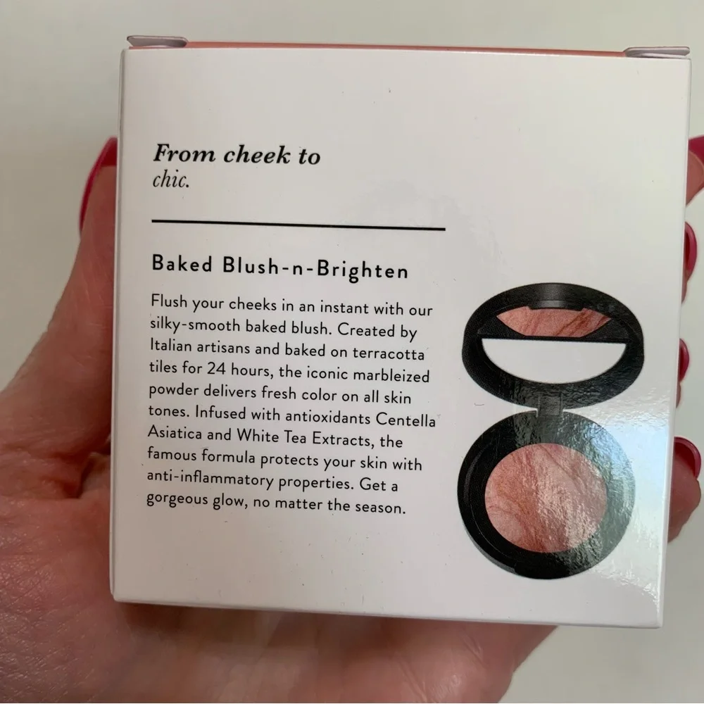Laura Geller Double Take Foundation Medium, pink buttercream blush, kabuki brush
